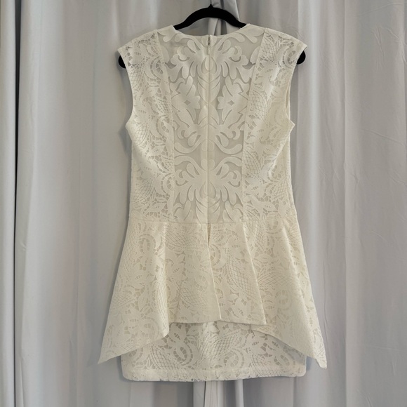 BCBG Max Azria Isabel White Lace Peplum Dress Sleeveless Women’s 4 Formal - Picture 3 of 11